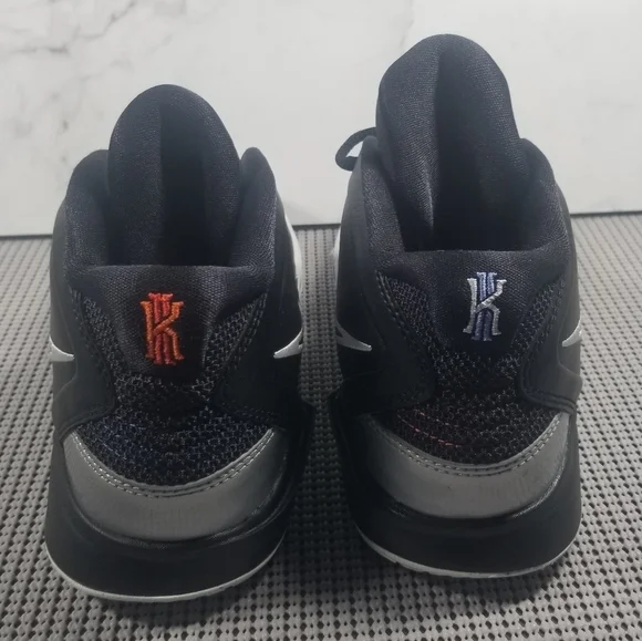 Nike Kyrie Infinity Fire and Ice Black Youth Sneaker Shoes 6.5Y (DD0334-001) - Picture 6 of 8